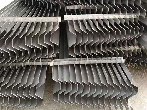 折流板除雾器